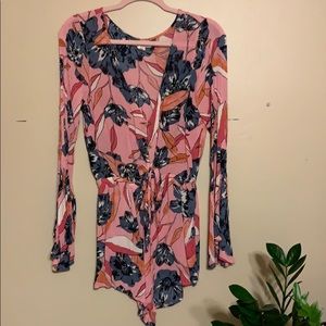BILLABONG bell sleeve pink floral romper